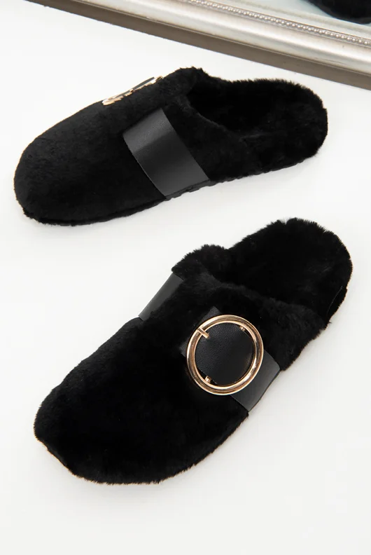 Black Faux Fur Buckle Detail Mule Slipper