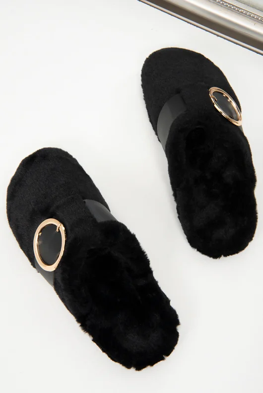 Black Faux Fur Buckle Detail Mule Slipper